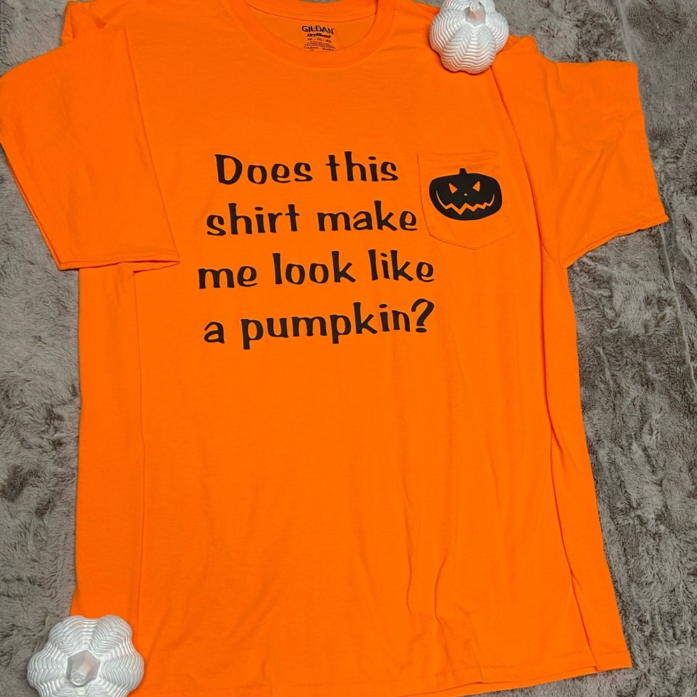 Fall tee - does this shirt make me look like a pumpkin? Tee with Pumpkin pocket